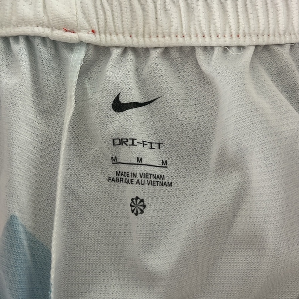 Worn Once To Try On - image 3